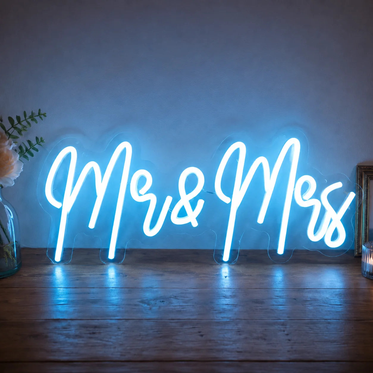 Mr & Mrs LED Neon Sign
