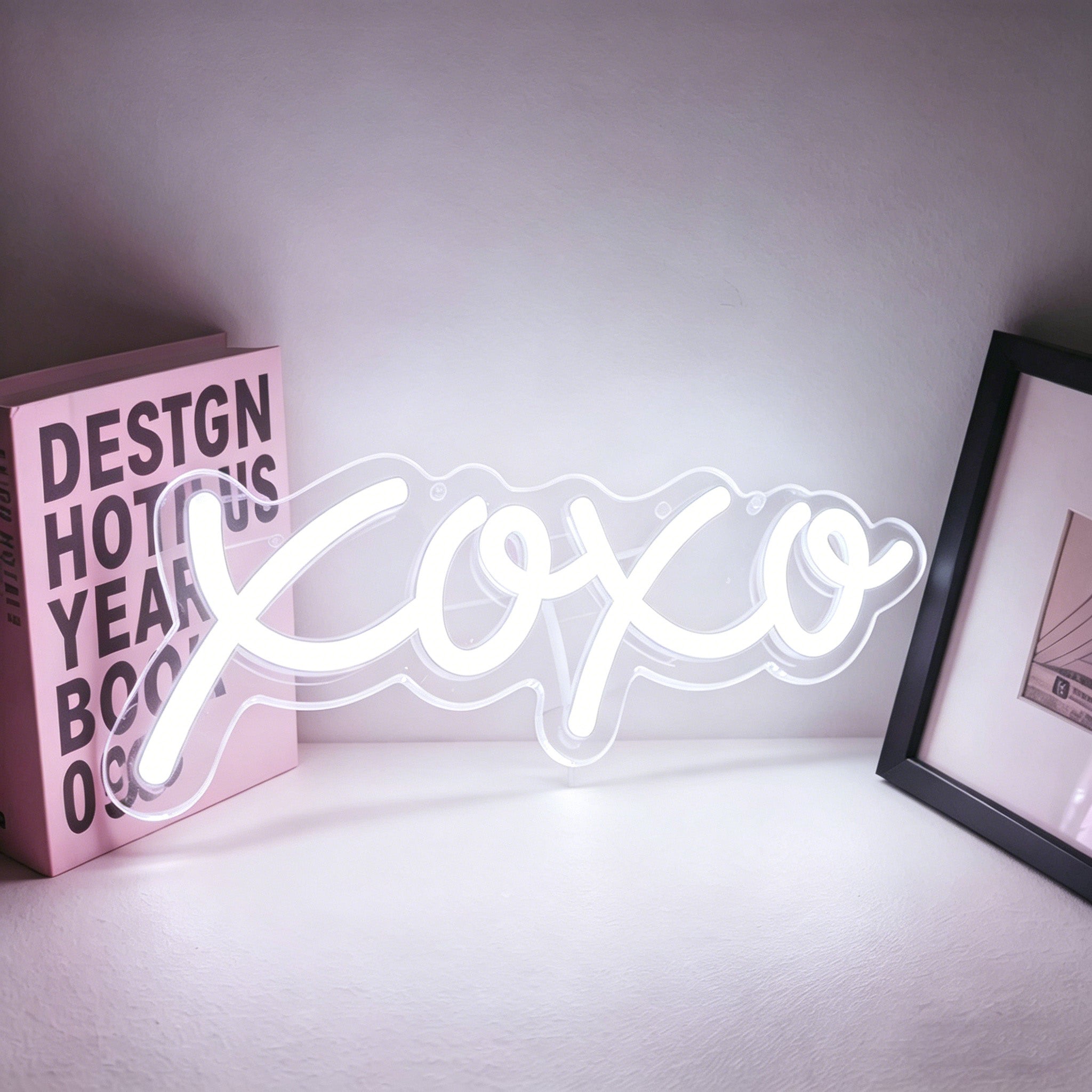 XOXO Neon Sign